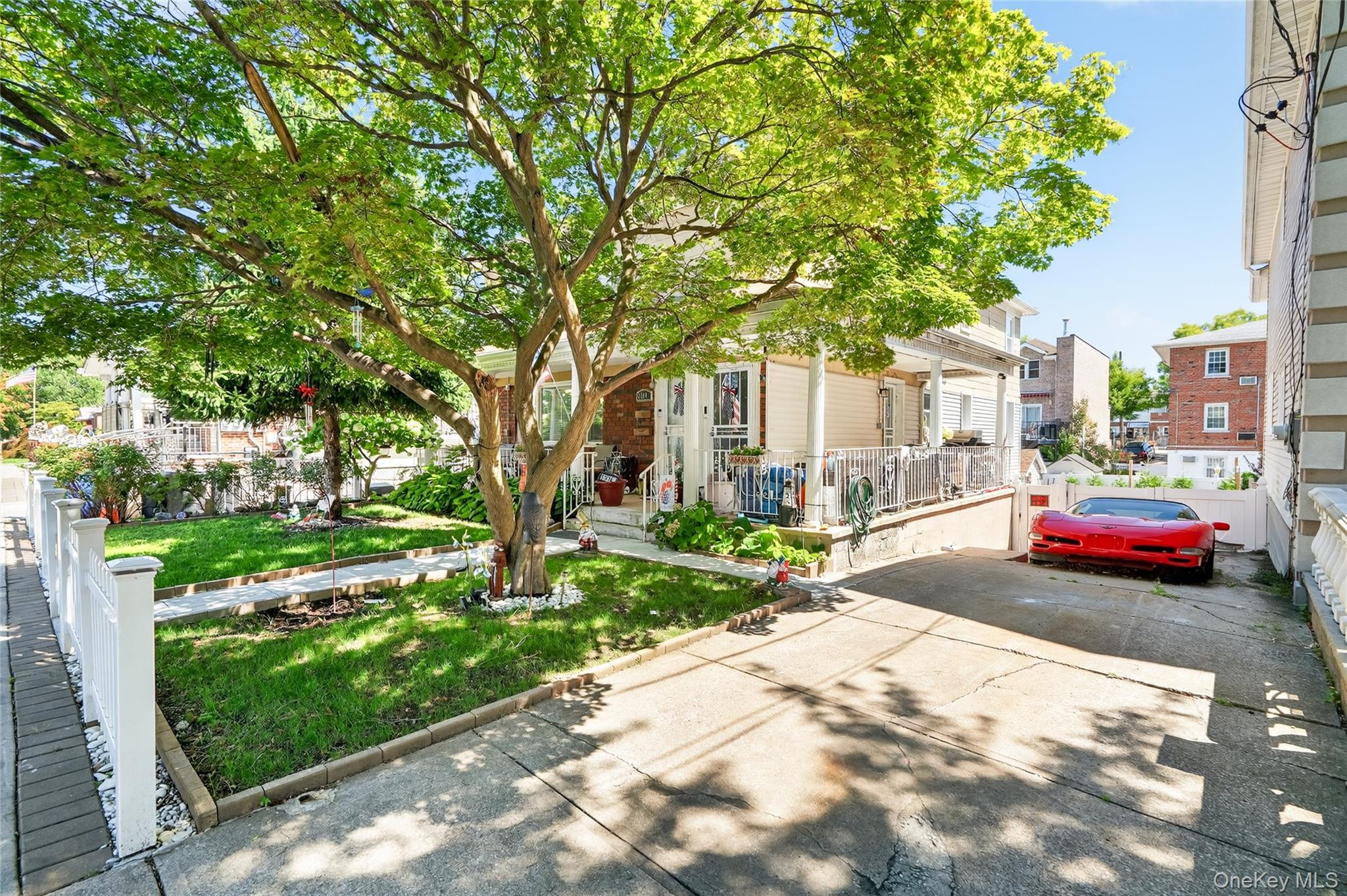 1514 Robertson Place