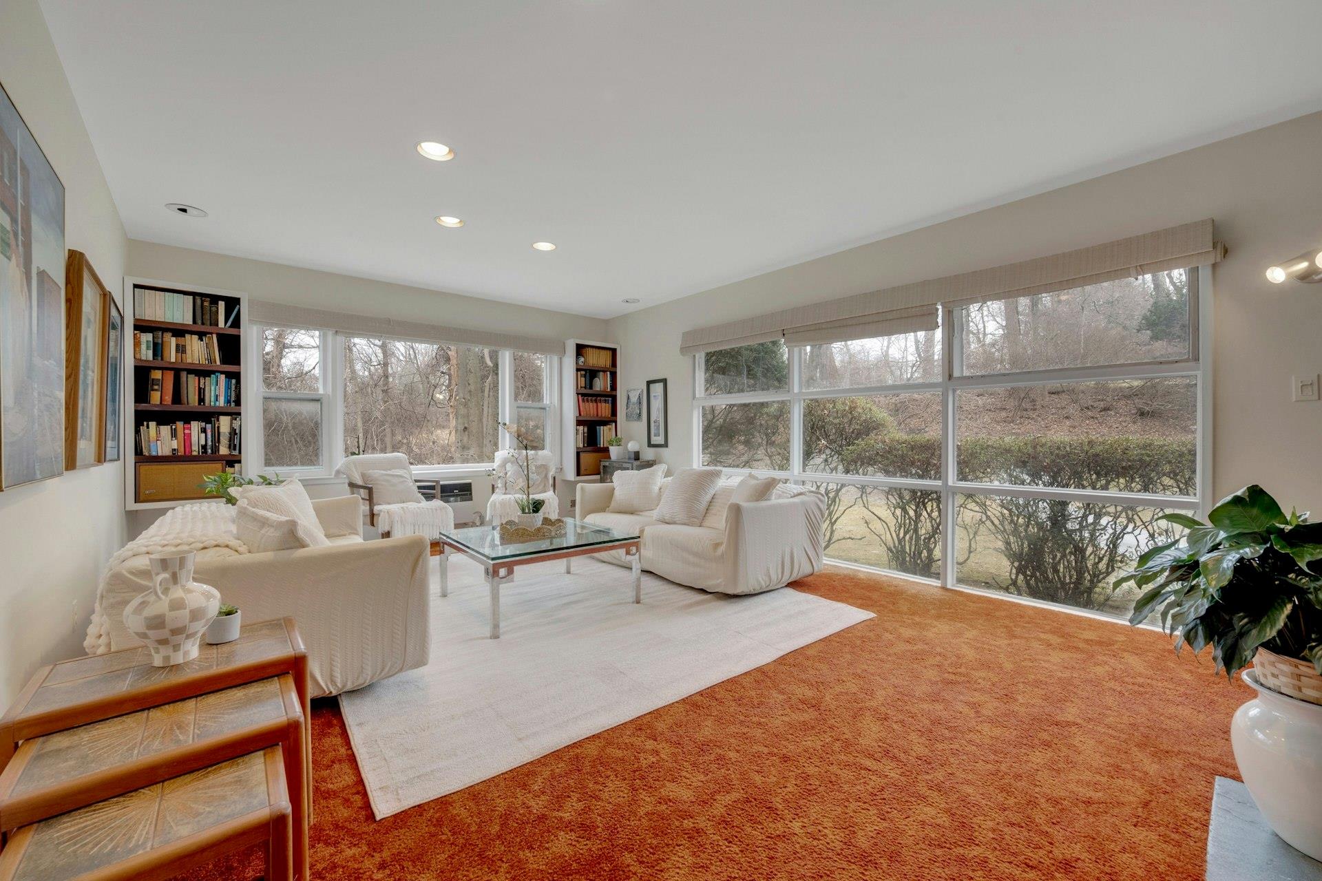 180 N Hampton Drive, White Plains, New York image 6