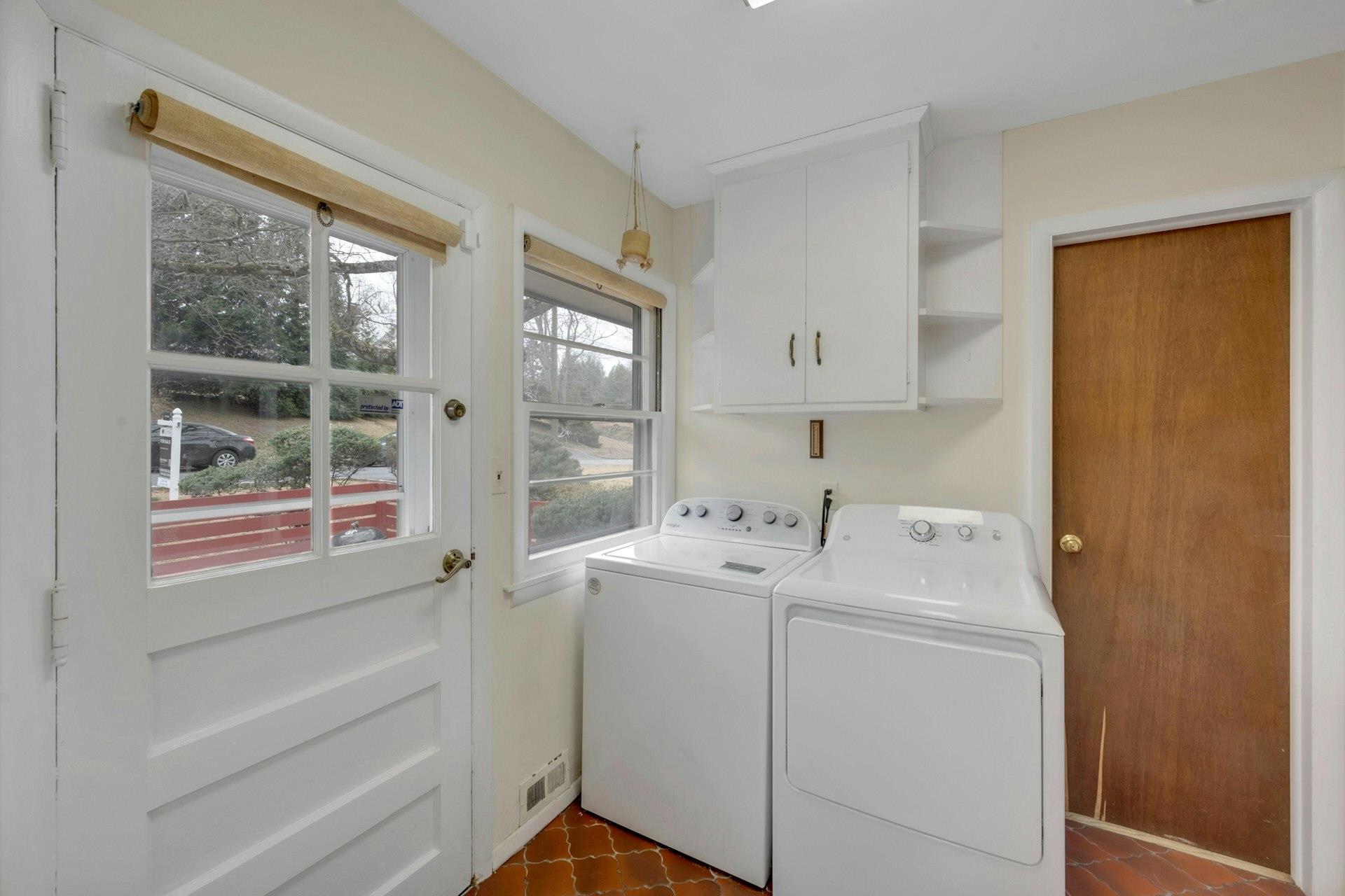 180 N Hampton Drive, White Plains, New York image 28