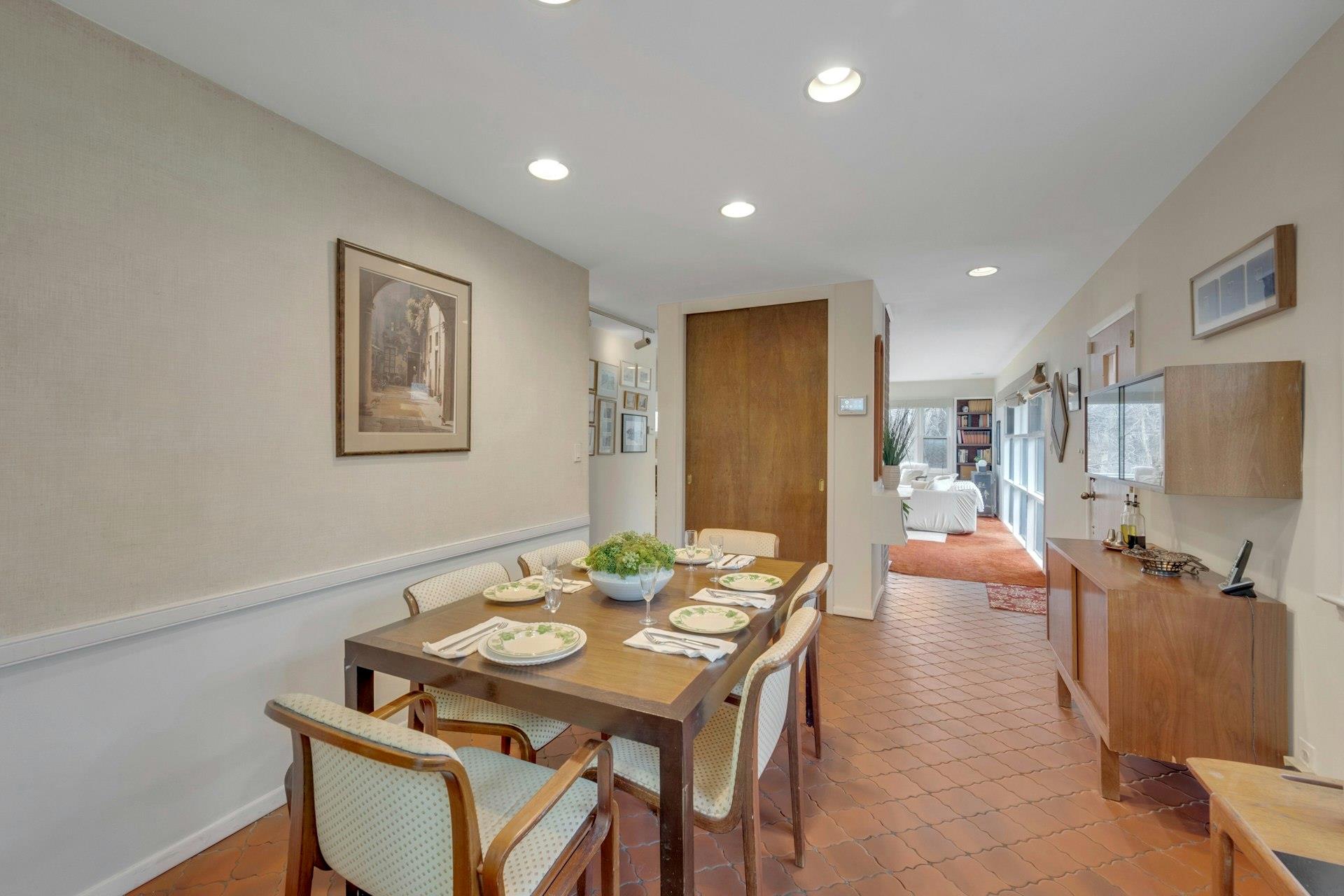 180 N Hampton Drive, White Plains, New York image 17