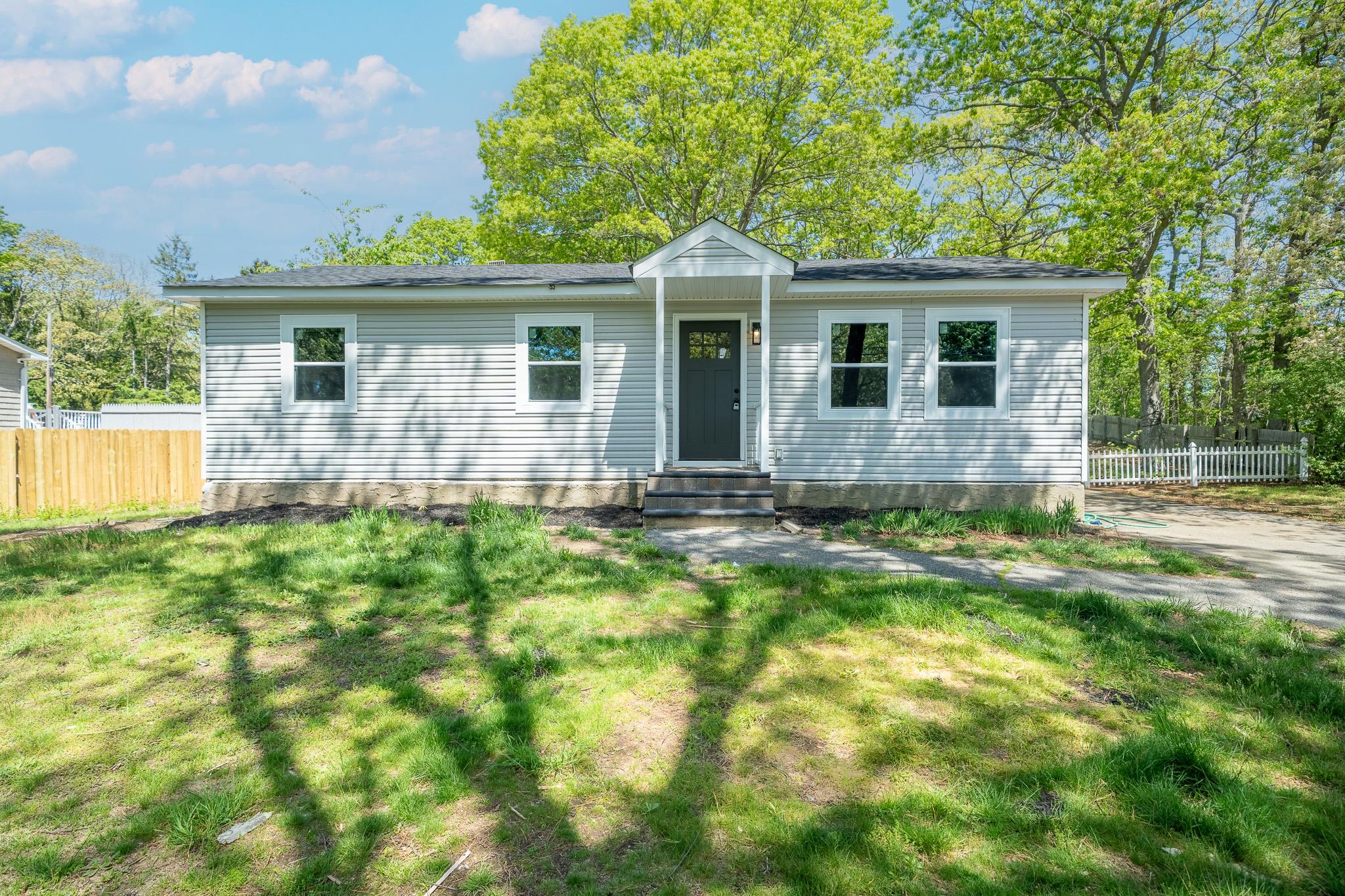 MLS: 861862