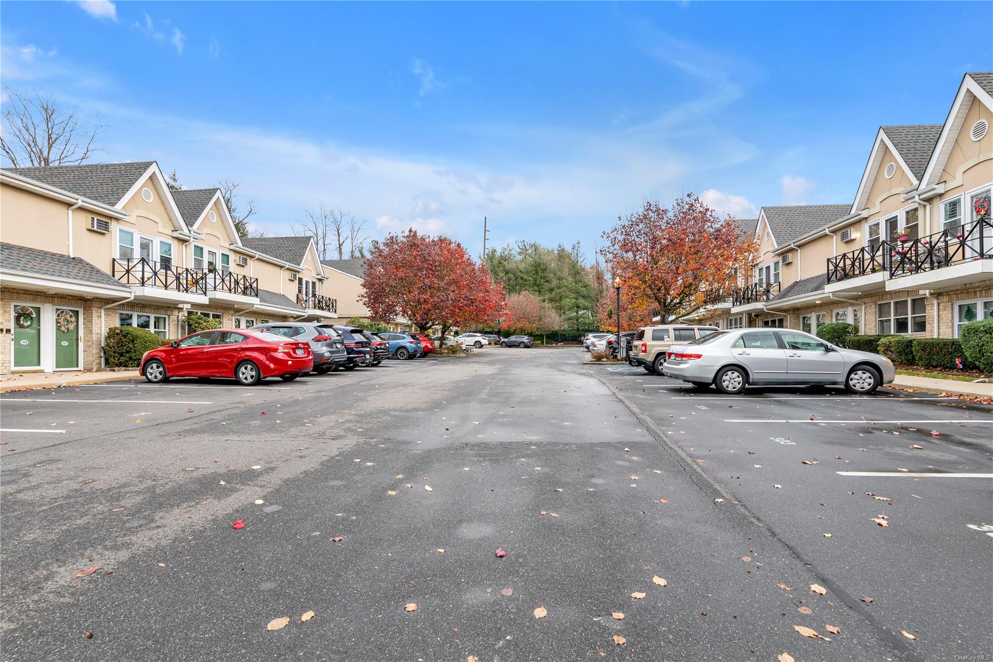 312 Cambridge Court #312, Glen Cove, New York image 16