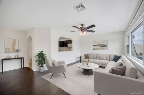 Condo For Sale - 1 Atlantic Avenue #74<br/> Farmingdale, NY 11735