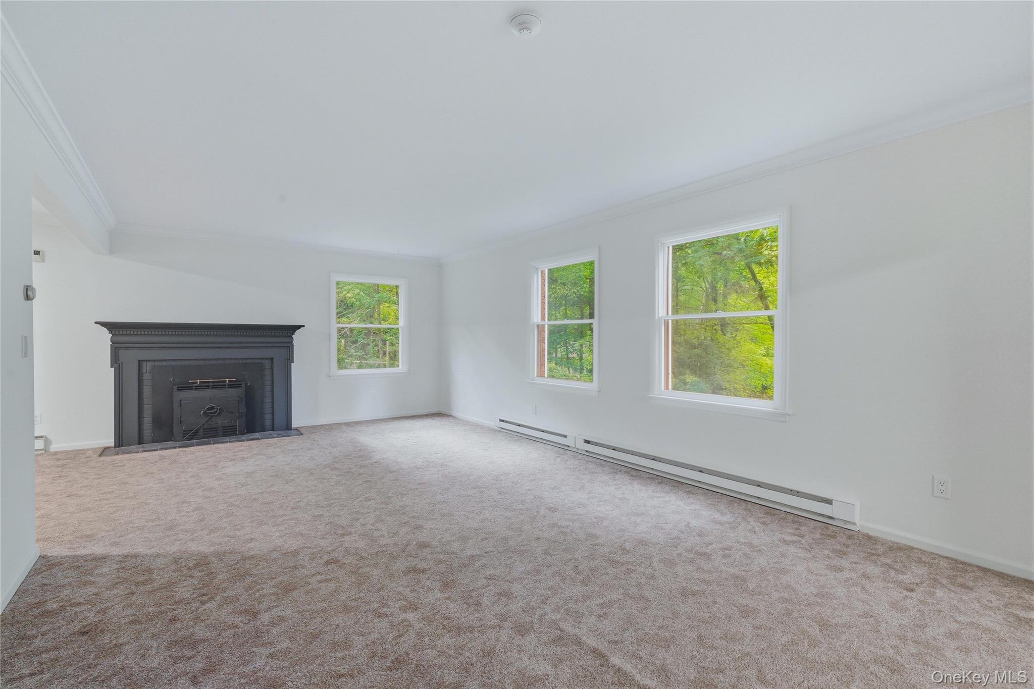 2320 Glasco Turnpike