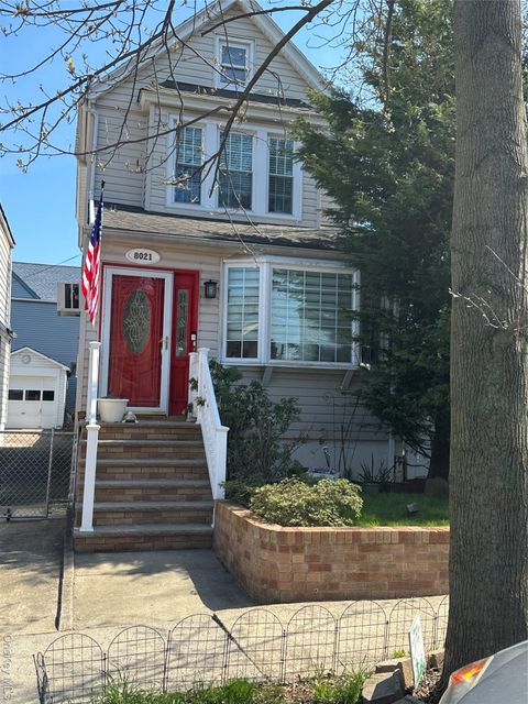 8021 62nd Street Glendale NY 11385