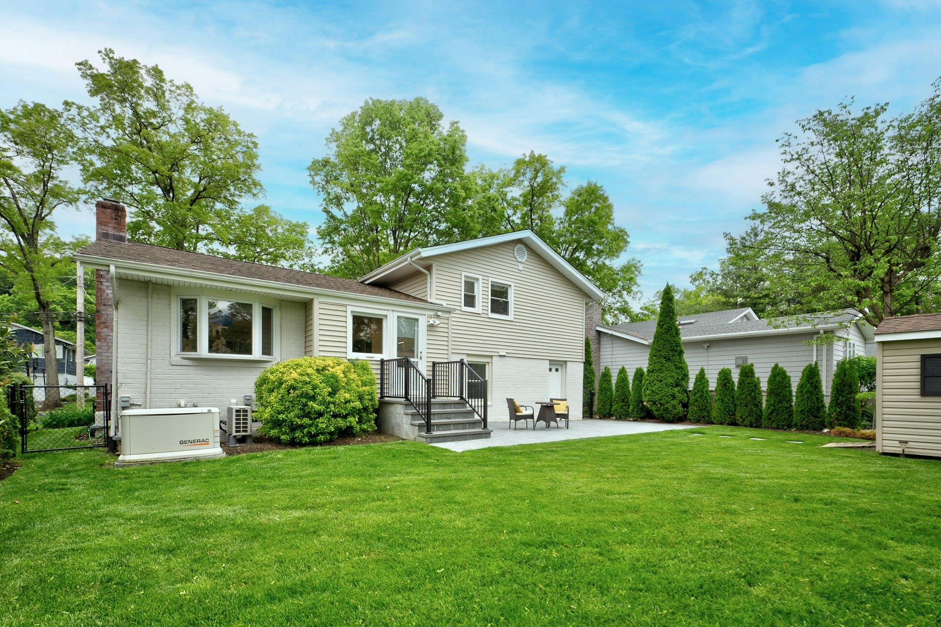 5 Roger Drive, Port Washington, New York image 19