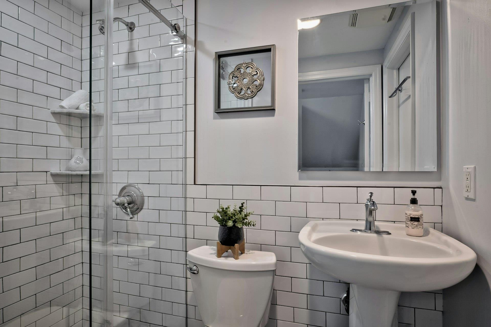5 Roger Drive, Port Washington, New York image 15