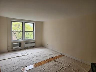 Bowne Street St 6H, Flushing, Queens, NY - 1 Bedrooms  
1 Bathrooms  
3 Rooms - 