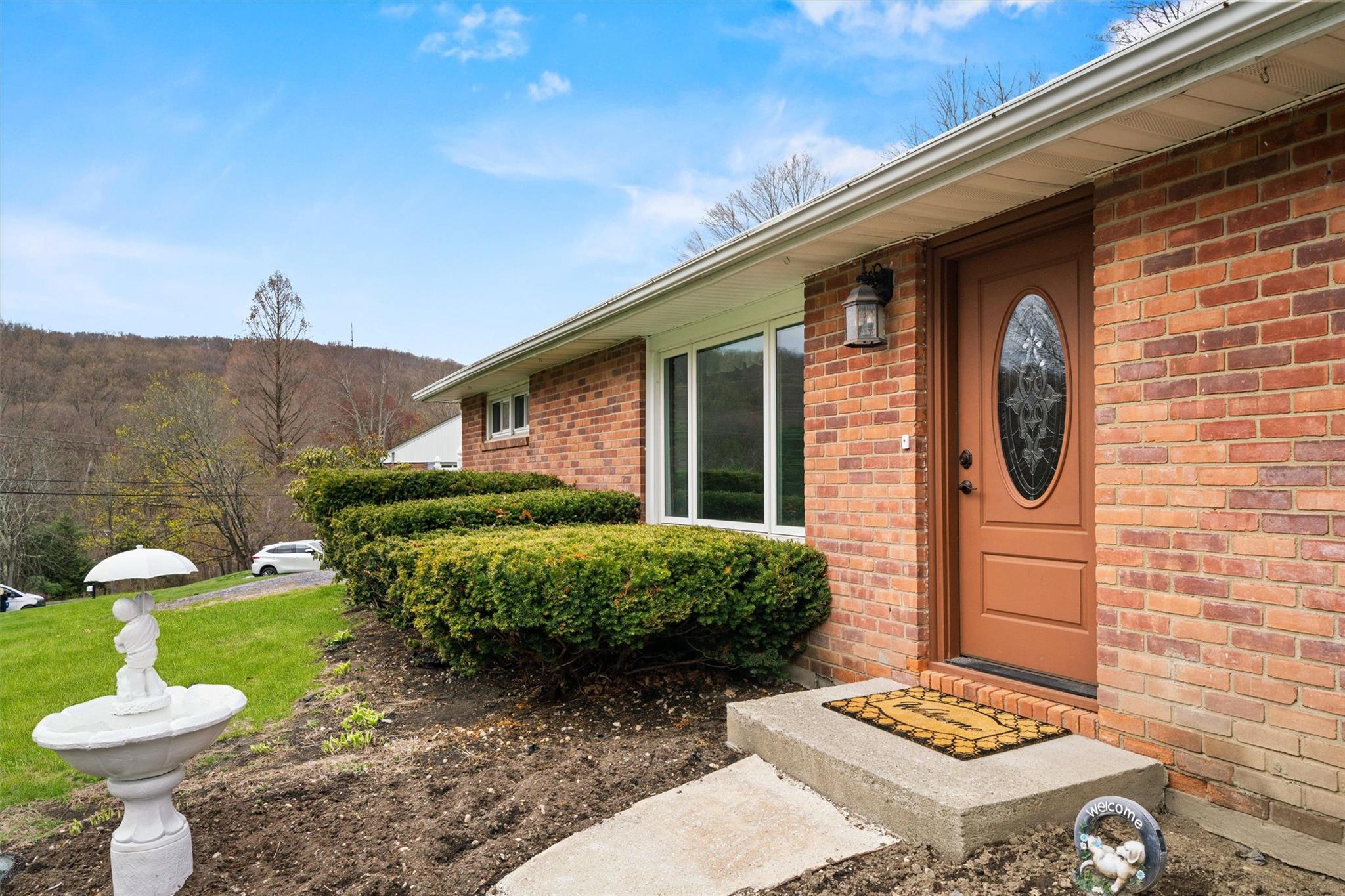 203 Hy Vue Circle, Newburgh, New York image 3