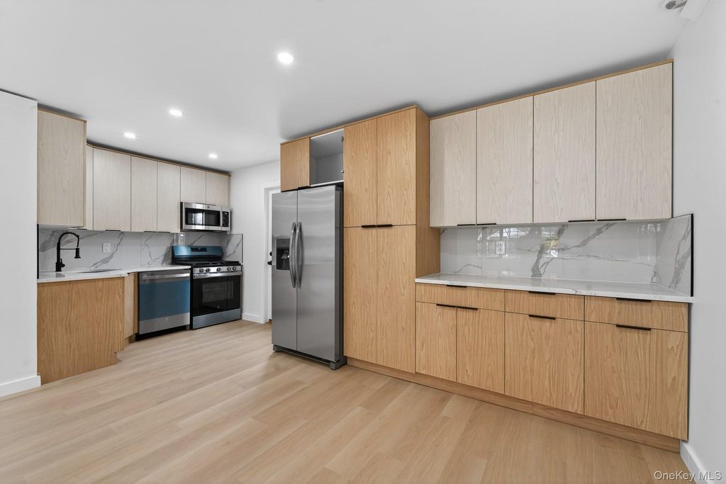 Photo of 114-25 200 Street, Saint Albans, NY 11412 (MLS # 961290)