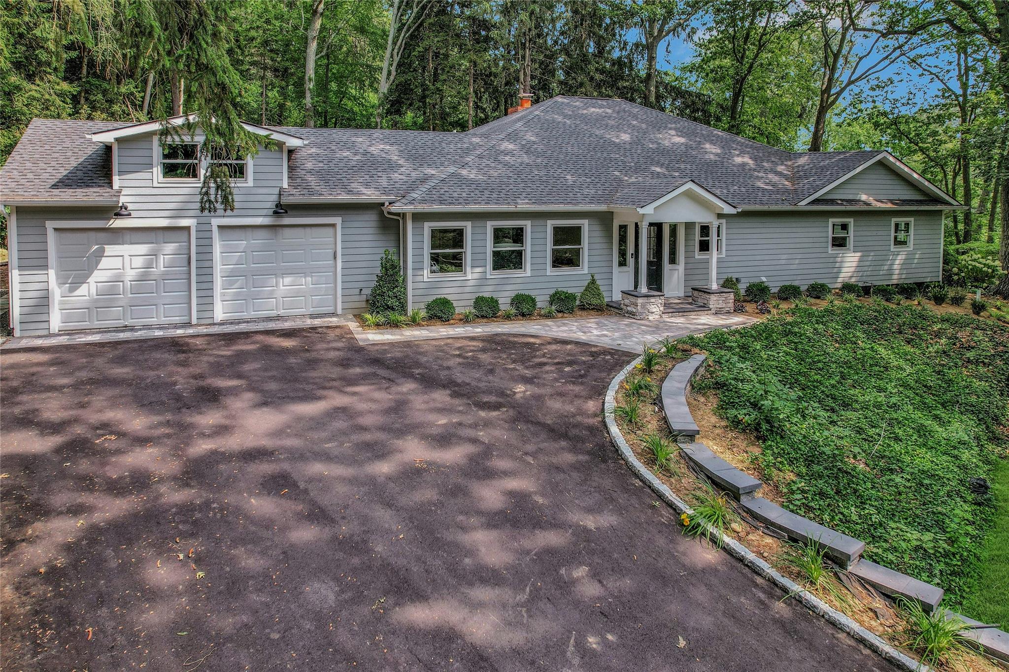 25 Spring Hollow Road
