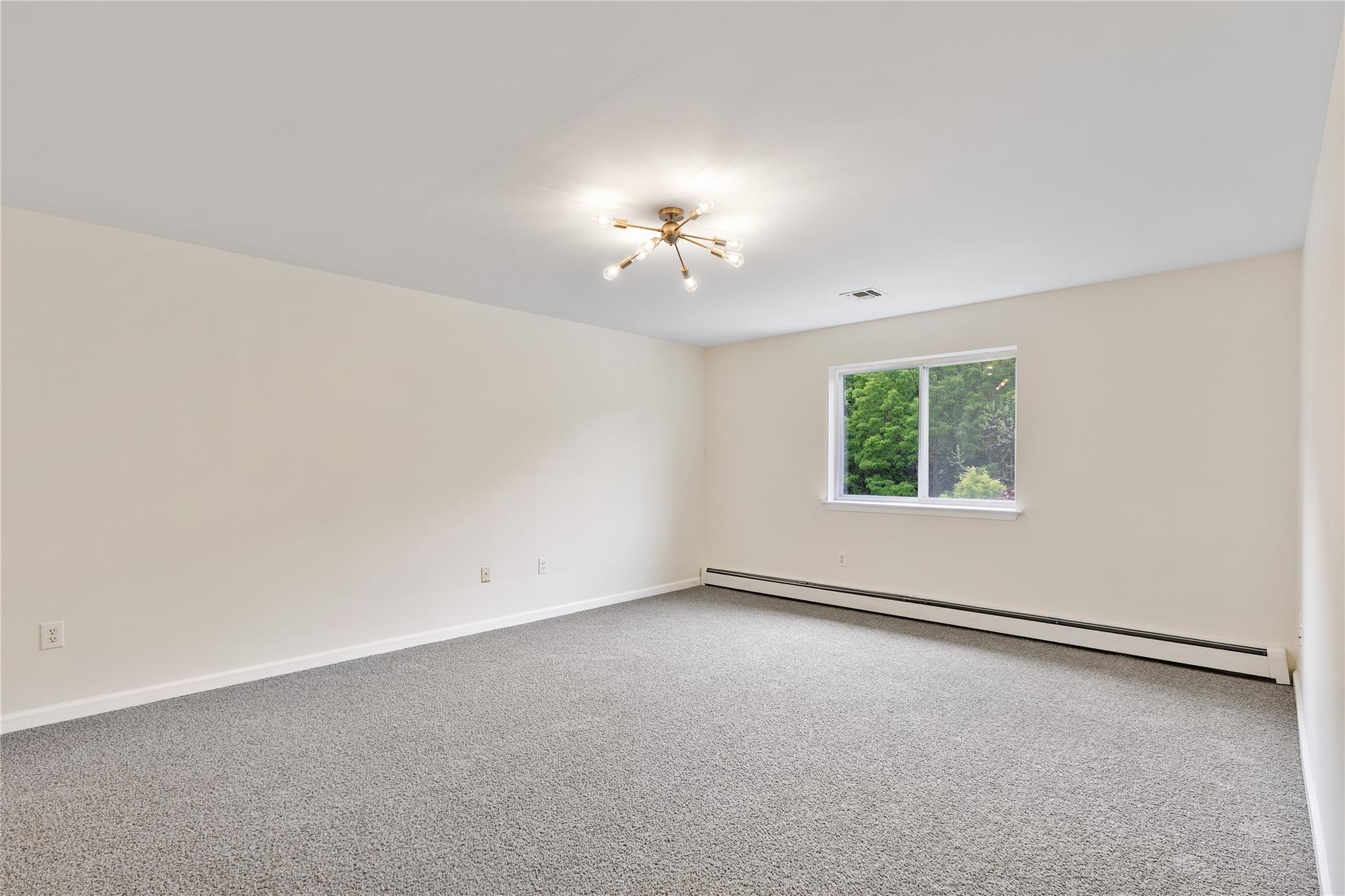 221 Tamerisk Lane, New Windsor, New York image 19
