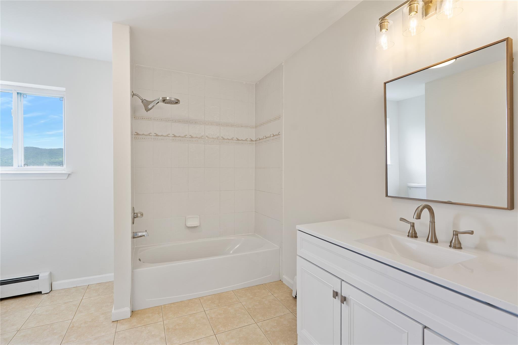 221 Tamerisk Lane, New Windsor, New York image 24
