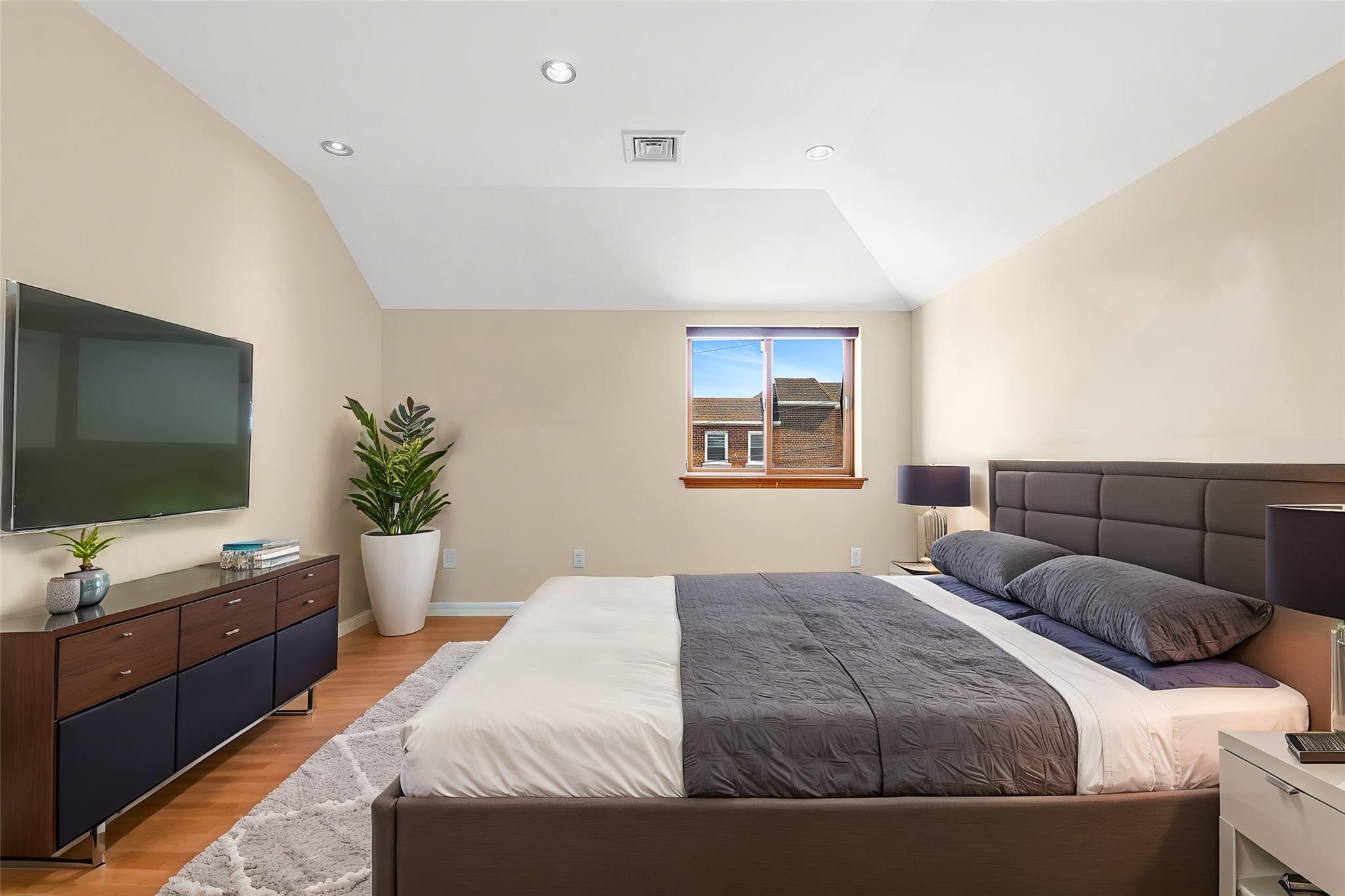 83-18 W 58th Avenue, Middle Village, New York image 20