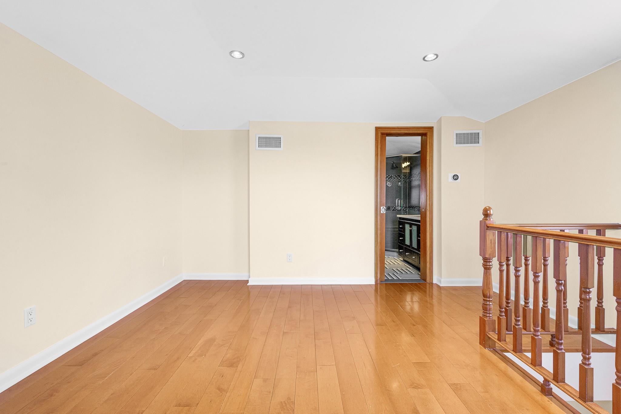 83-18 W 58th Avenue, Middle Village, New York image 24