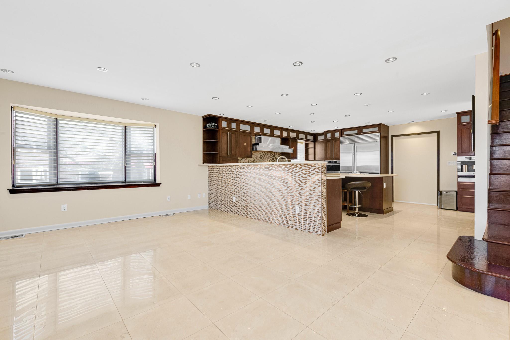 83-18 W 58th Avenue, Middle Village, New York image 6