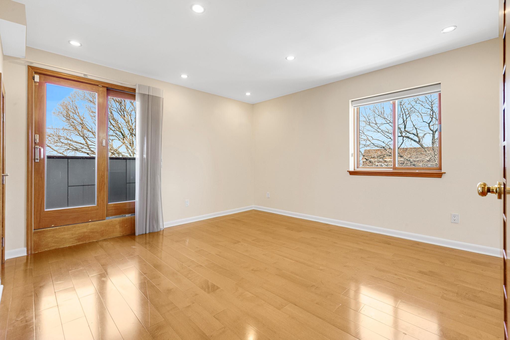 83-18 W 58th Avenue, Middle Village, New York image 14
