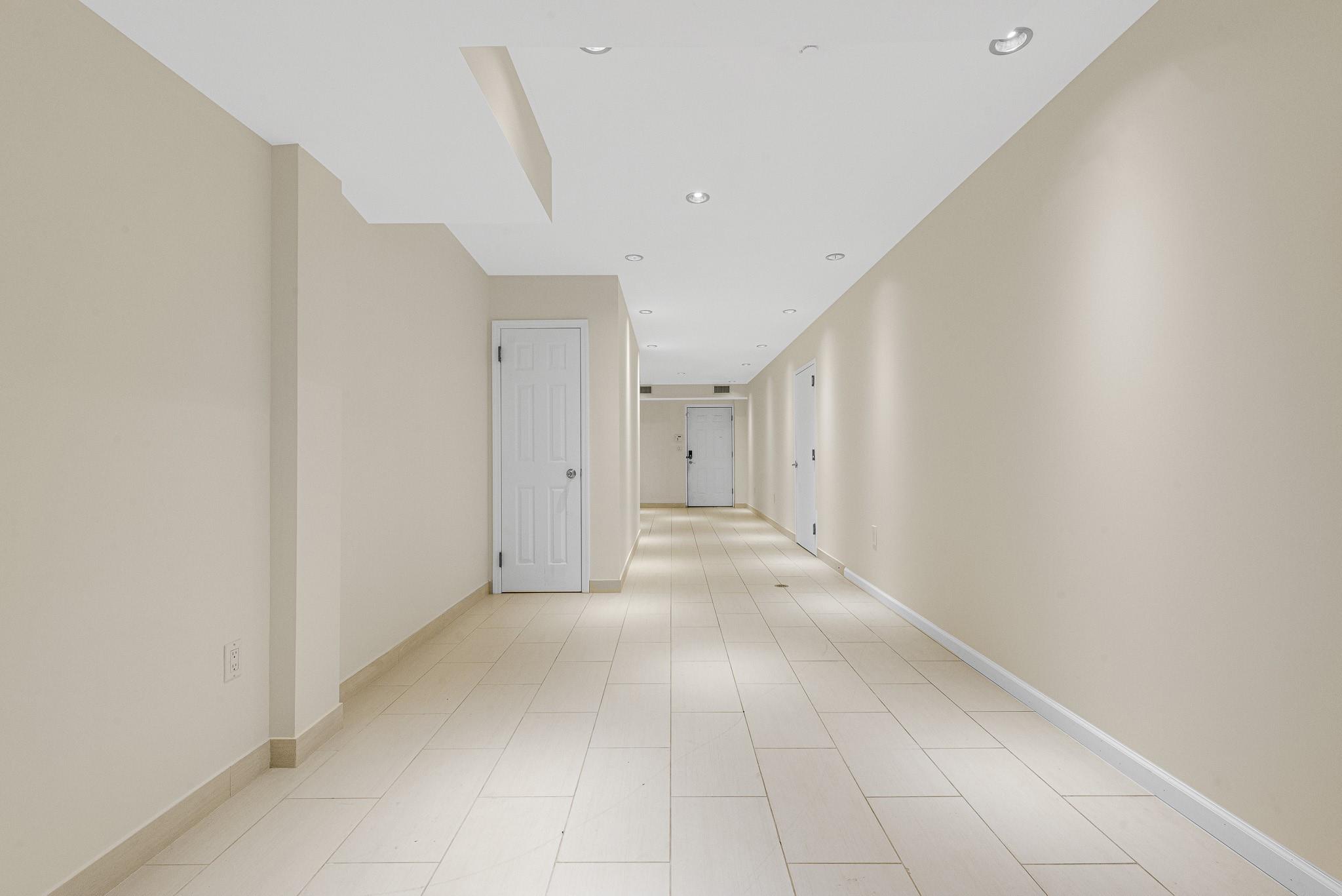 83-18 W 58th Avenue, Middle Village, New York image 28