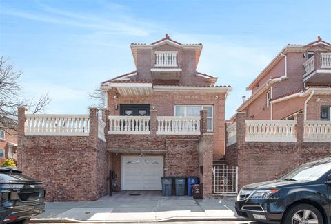 83-18 58th Avenue Middle Village NY 11379