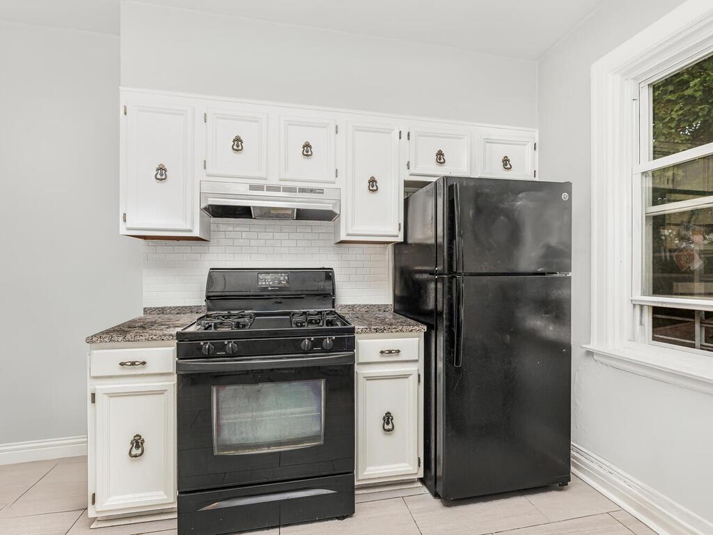 48 Tibbetts Road 2nd Floor
