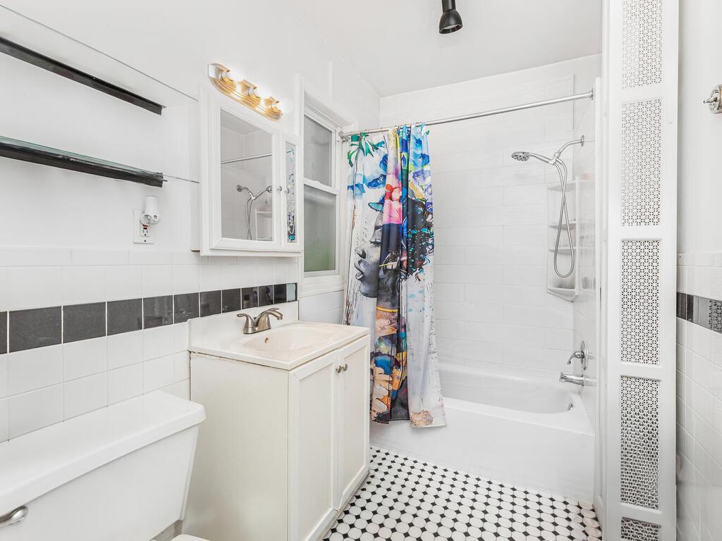 48 Tibbetts Road 2nd Floor