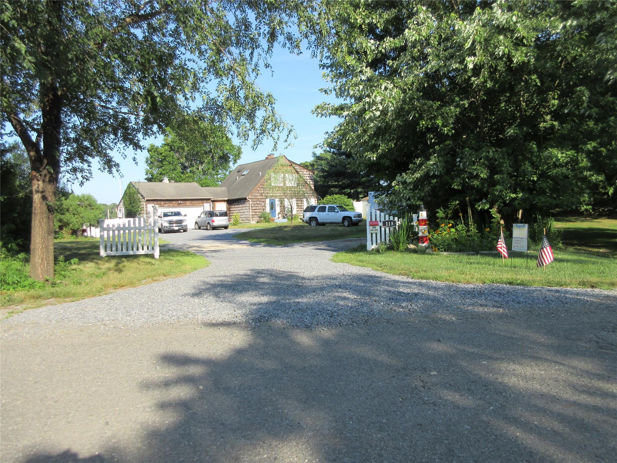 118 Overlook Drive, Aquebogue, New York image 2