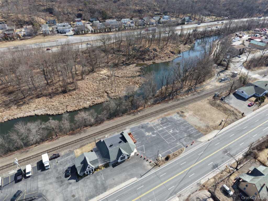 Photo 1 of 4 — 192 NY-17, Tuxedo Park, NY 10987