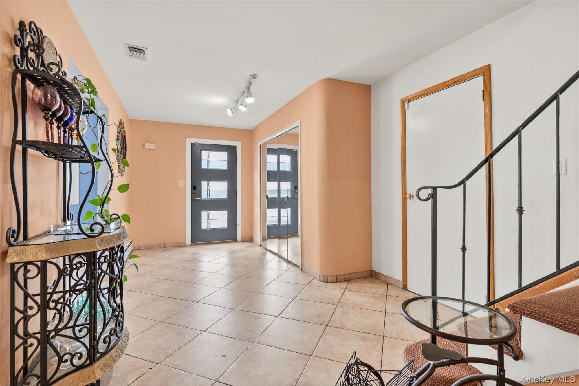 713 Hungry Harbor Road