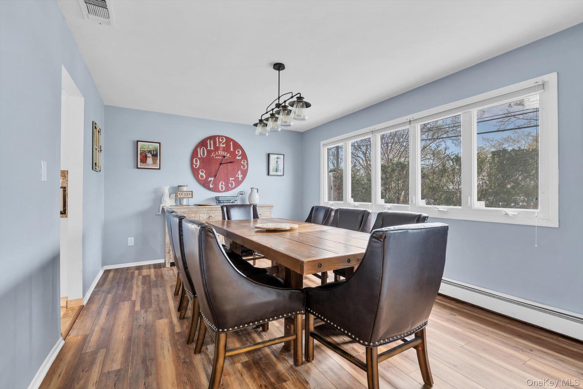 713 Hungry Harbor Road