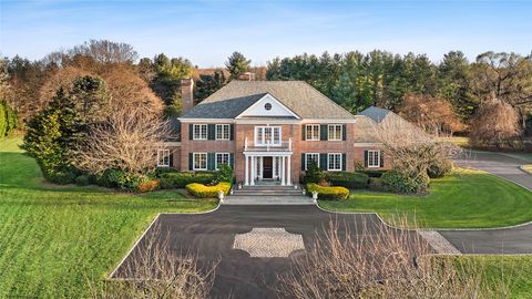 10 Colonial Drive Upper Brookville NY 11545
