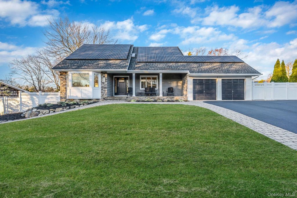 Photo of 11 Chivalry Lane, Nesconset, NY 11767 (MLS # 941513)