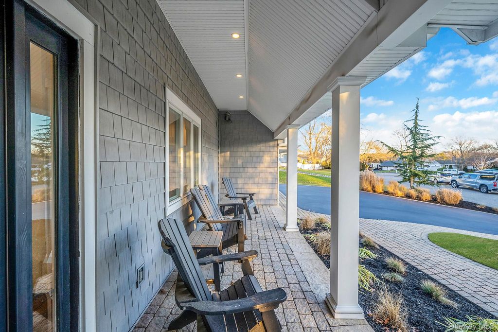 Photo of 11 Chivalry Lane, Nesconset, NY 11767 (MLS # 941513)