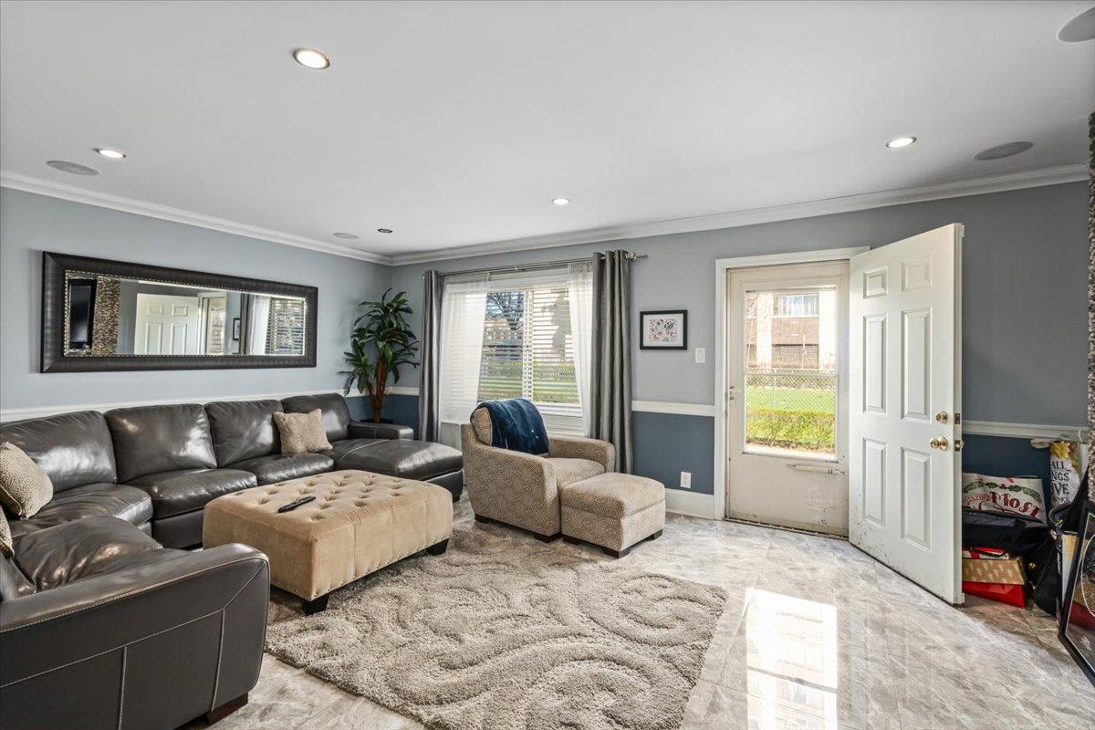215-29 23rd Avenue Ave #4, Bayside, New York image 13
