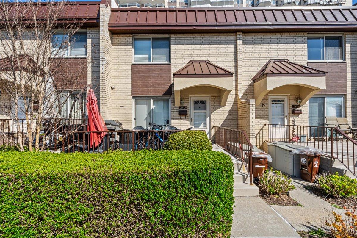 Property for Sale at 23rd Avenue Ave 4, Bayside, Queens, NY - Bedrooms: 3 
Bathrooms: 3 
Rooms: 11  - $599,000