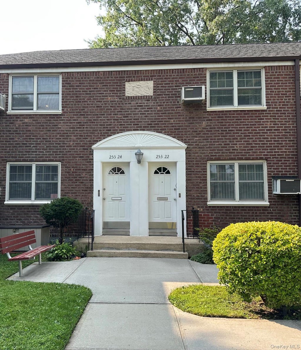 Photo of 253 61st avenue Ave #24, Little Neck, NY 11362 (MLS # 1045403)