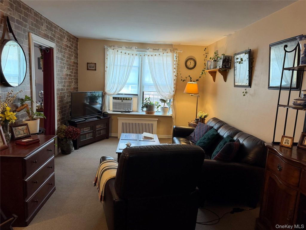 Photo of 8325 98th Street #5P, Woodhaven, NY 11421 (MLS # 987408)