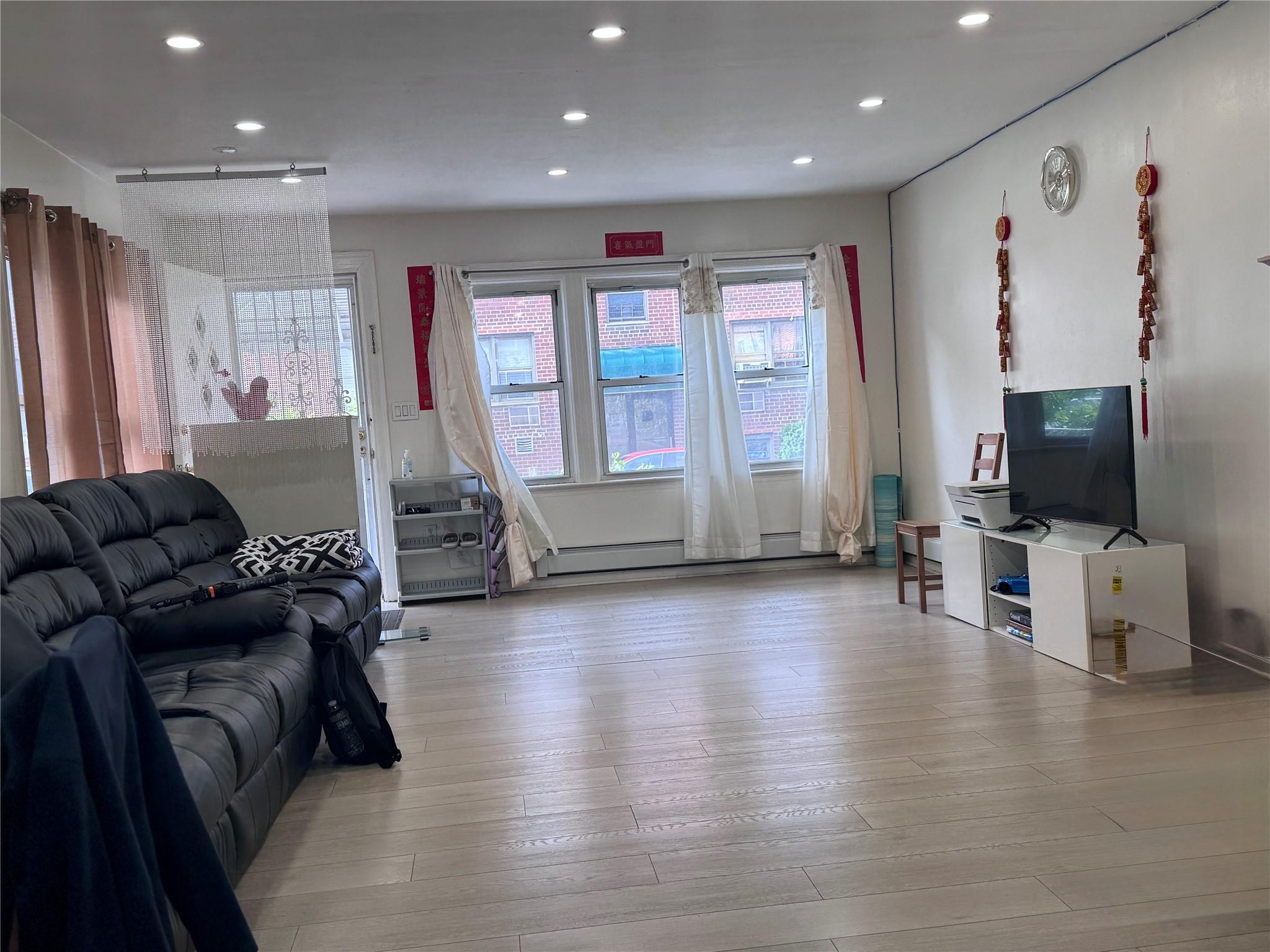 119-50 27th Avenue, Flushing, New York image 4