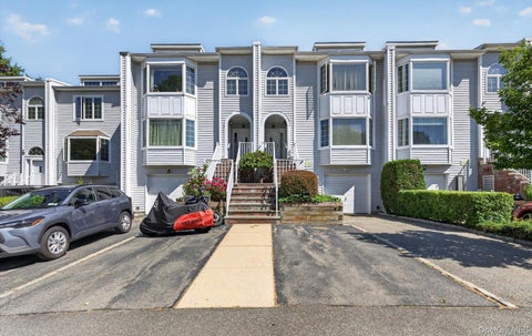 Photo of 240-17A Oak Park Drive, Douglaston, NY 11362 (MLS # 1000363)