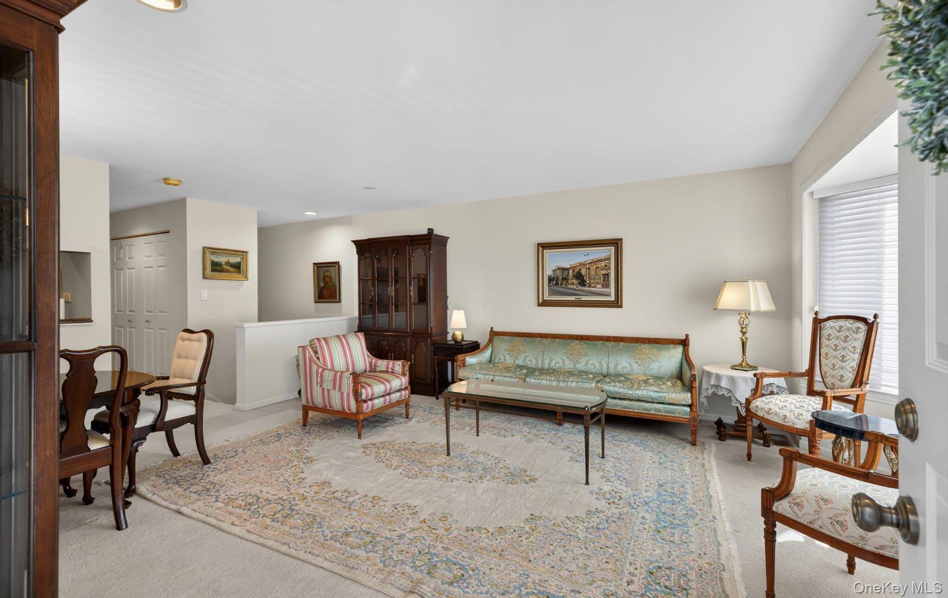 240-17A Oak Park Drive