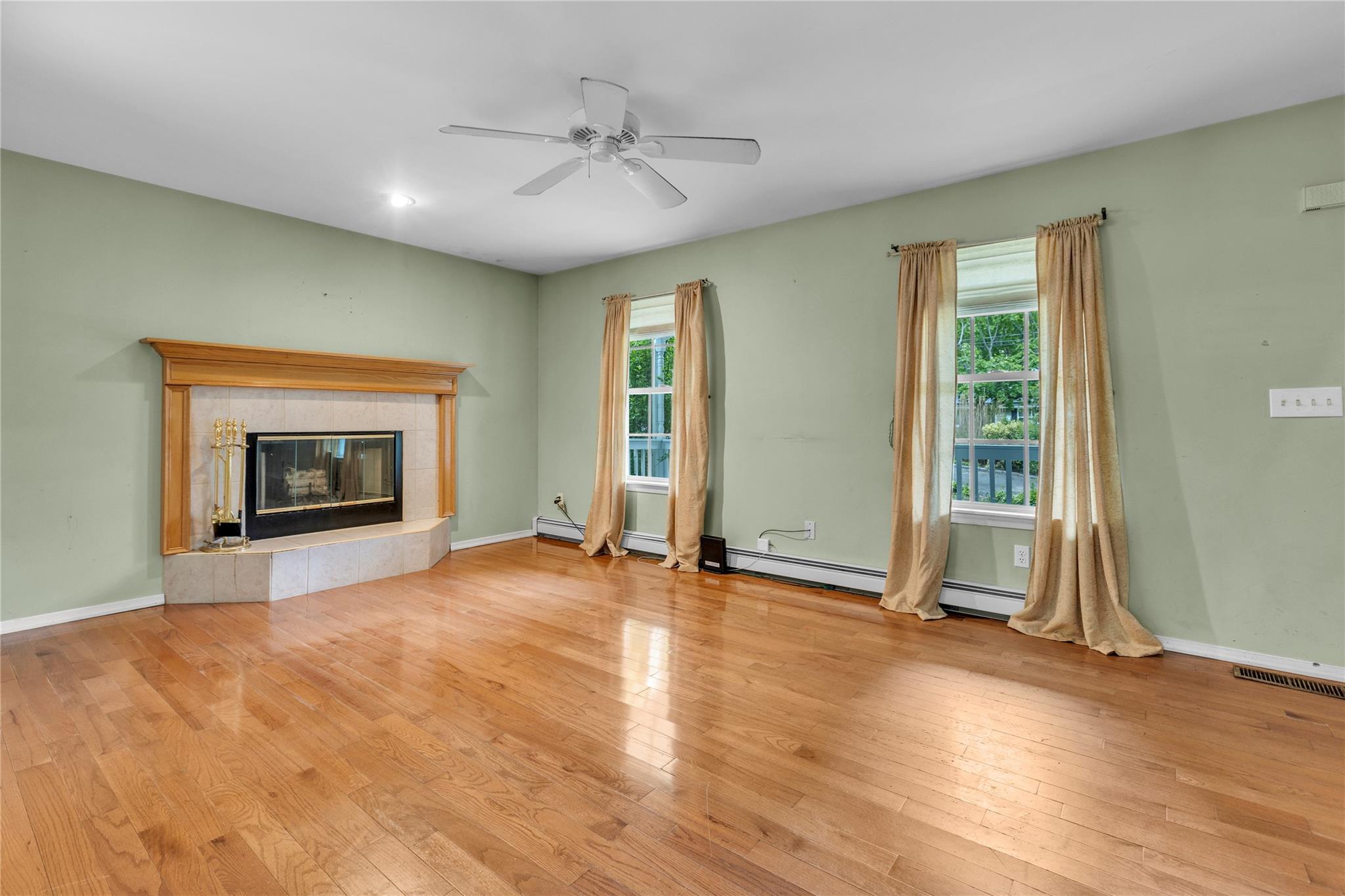 534 Puritan Drive, Shirley, New York image 4