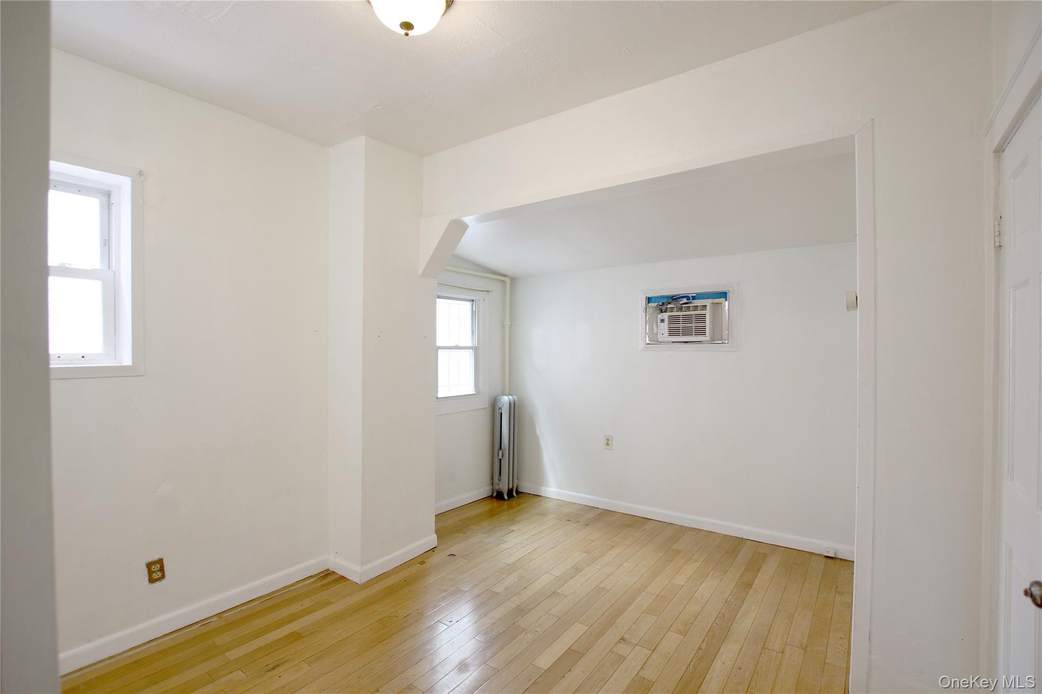 9020 178th Street - Photo 4