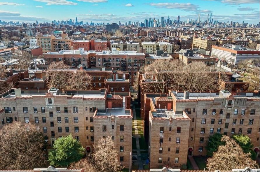 37-30 83rd Street #2M, Jackson Heights, New York image 1