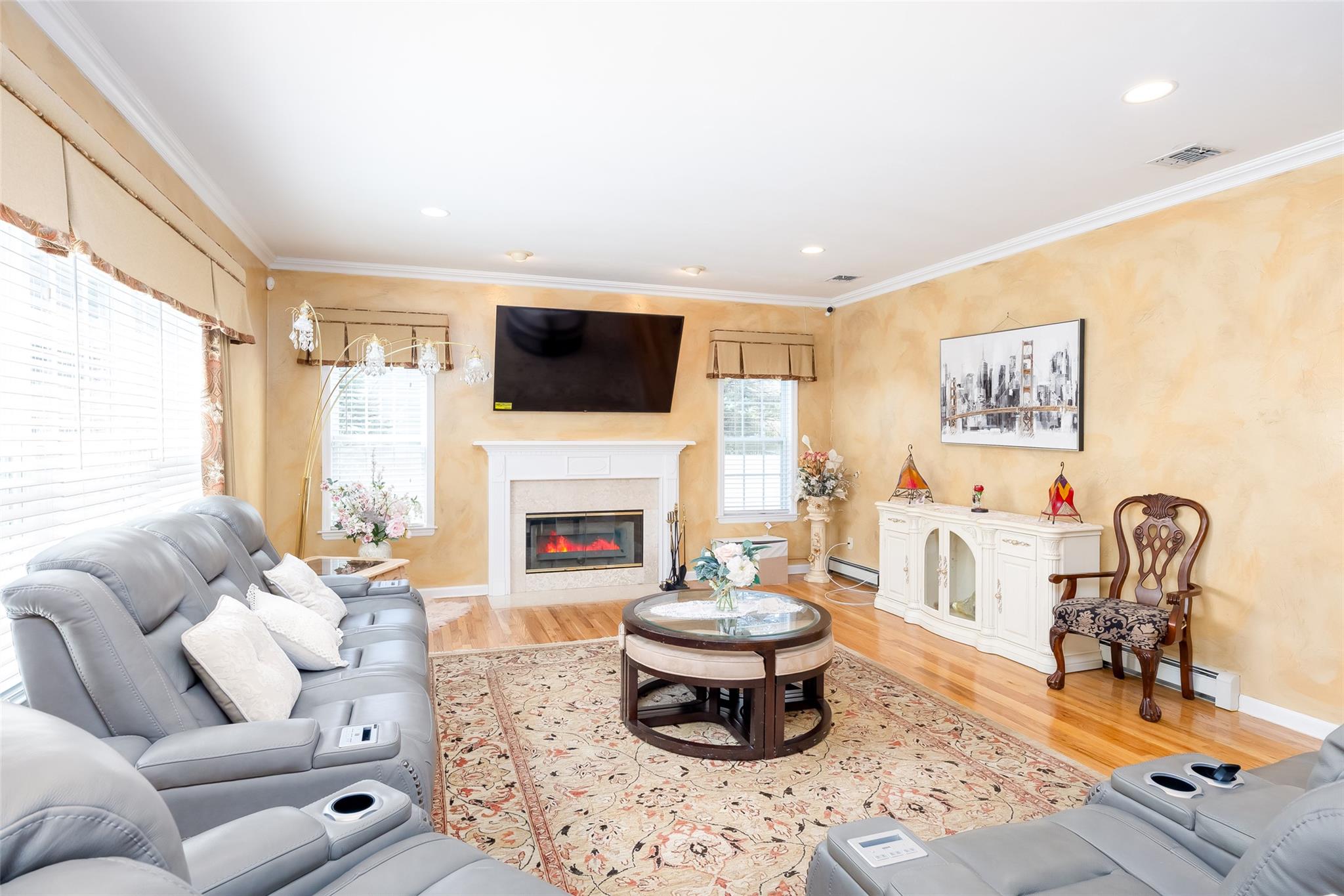 81 Stoothhoff Road, East Northport, New York image 19
