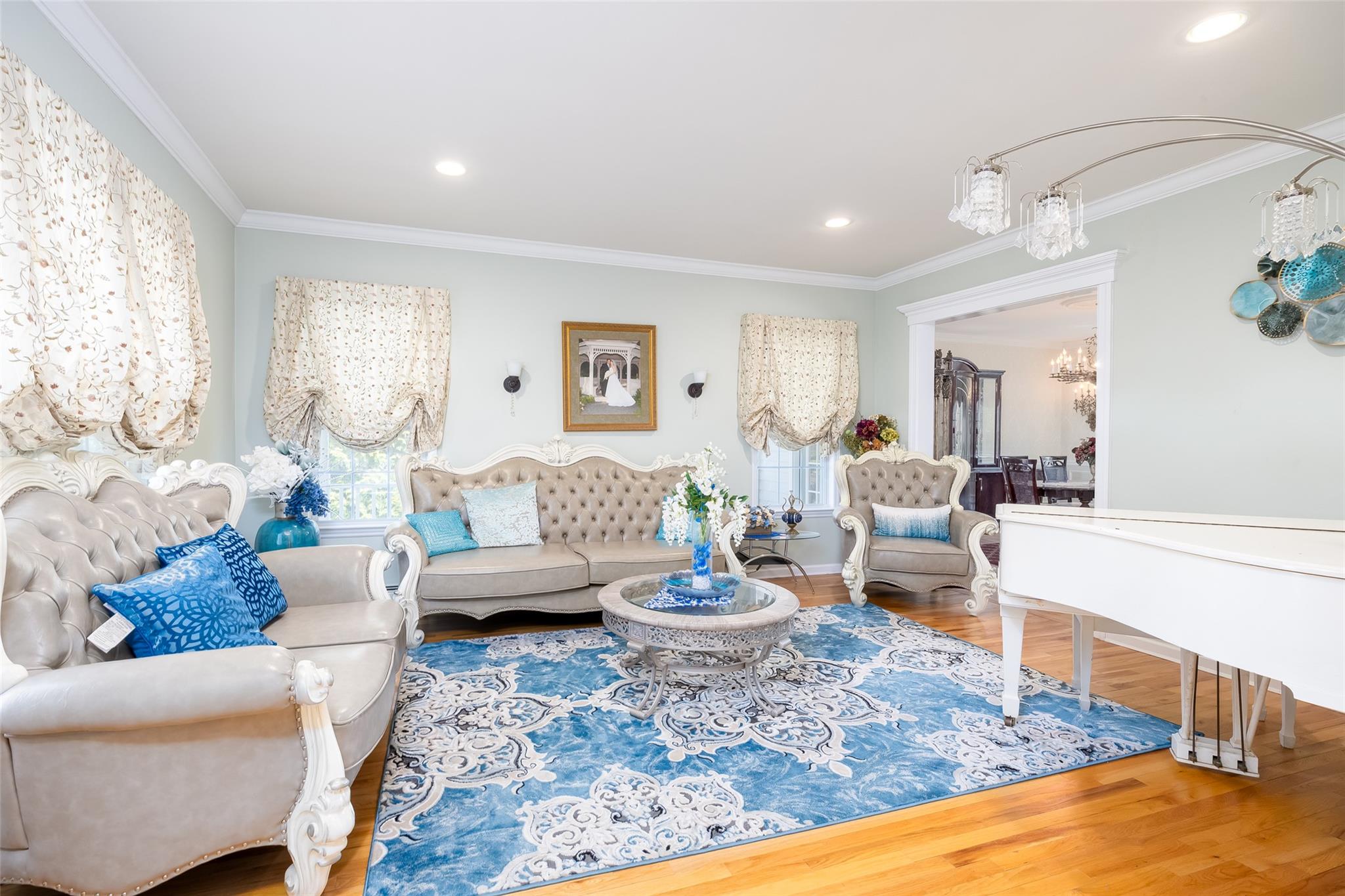 81 Stoothhoff Road, East Northport, New York image 8