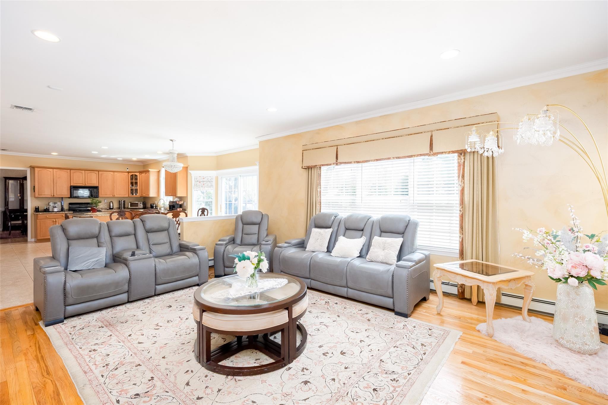 81 Stoothhoff Road, East Northport, New York image 20