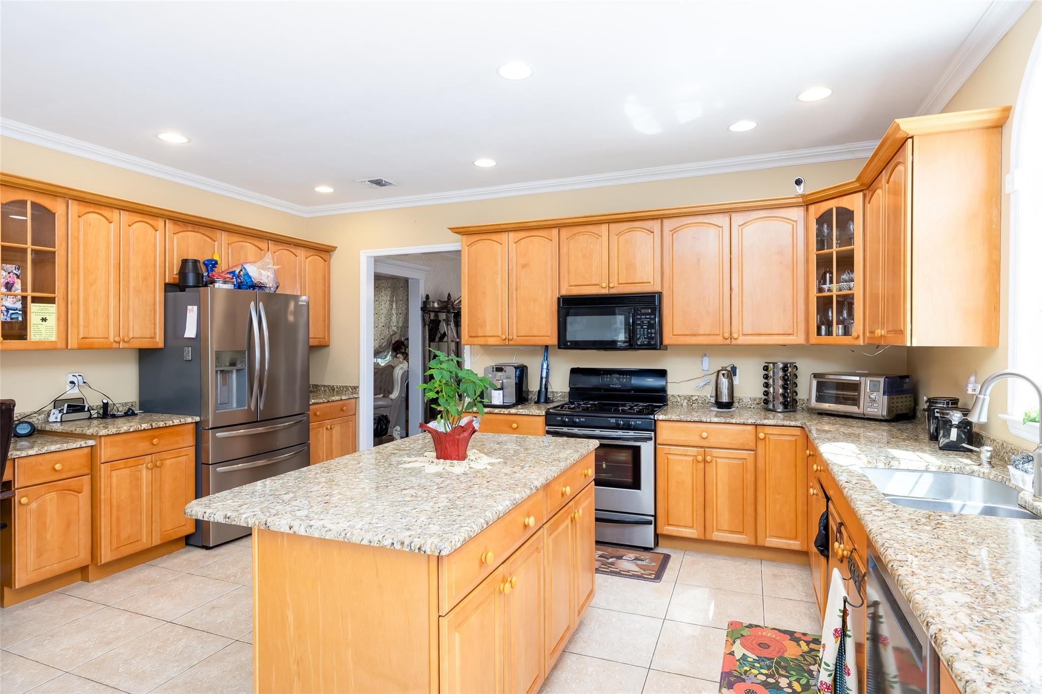 81 Stoothhoff Road, East Northport, New York image 14
