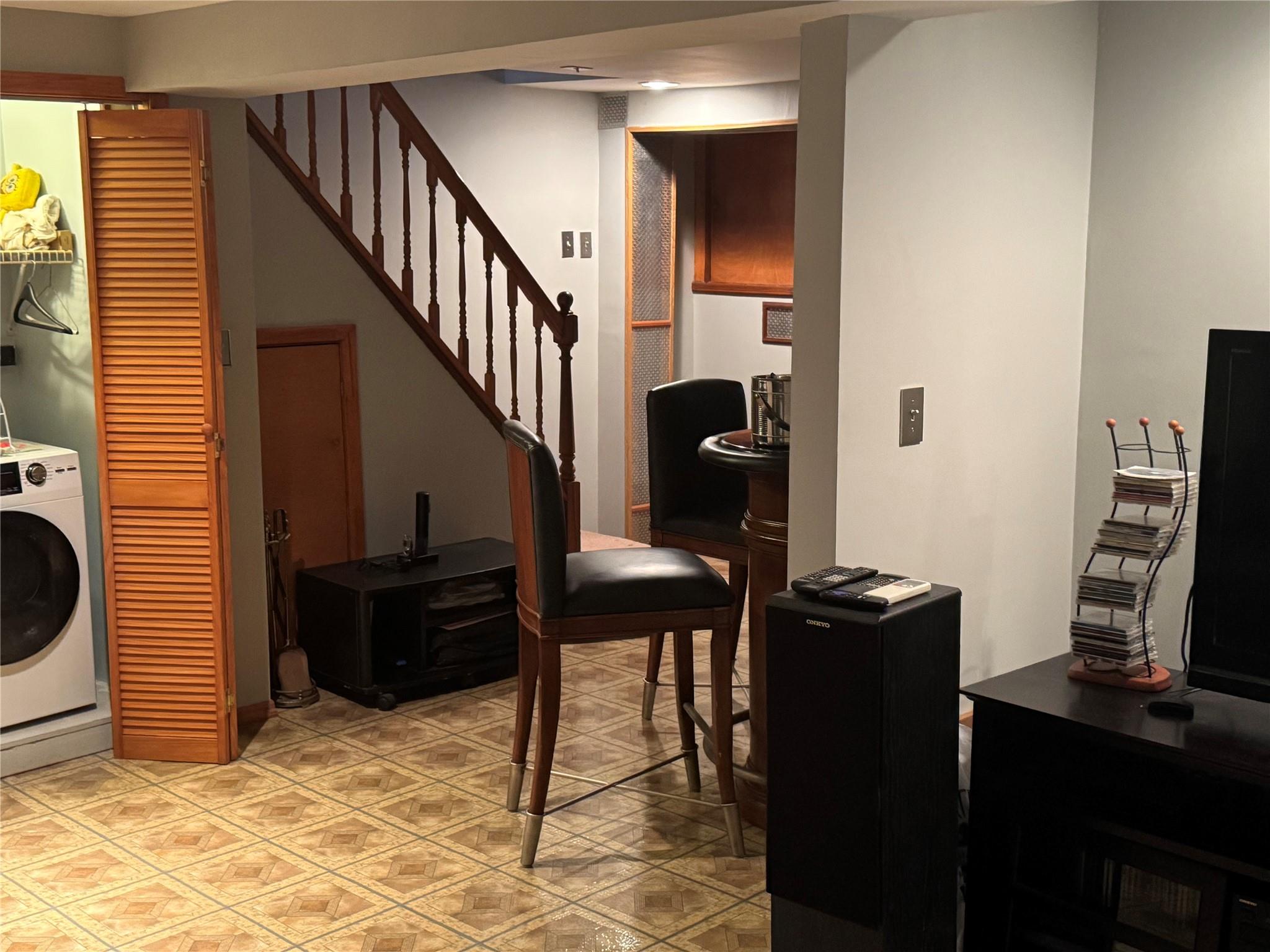 111-54 178th Place, Addisleigh Park, New York image 33