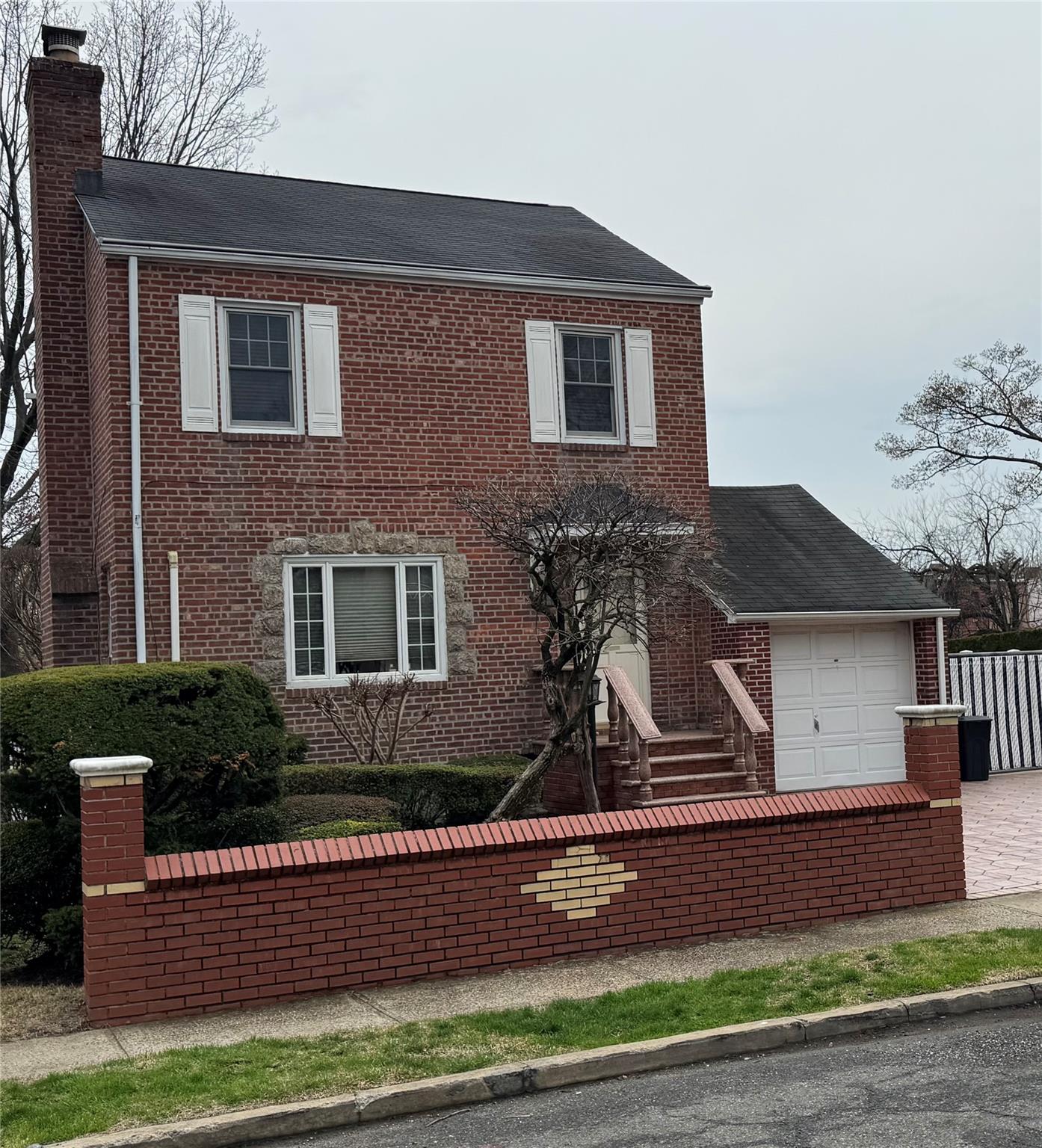 Property for Sale at 178th Place, Addisleigh Park, Queens, NY - Bedrooms: 3 
Bathrooms: 2 
Rooms: 7  - $810,000