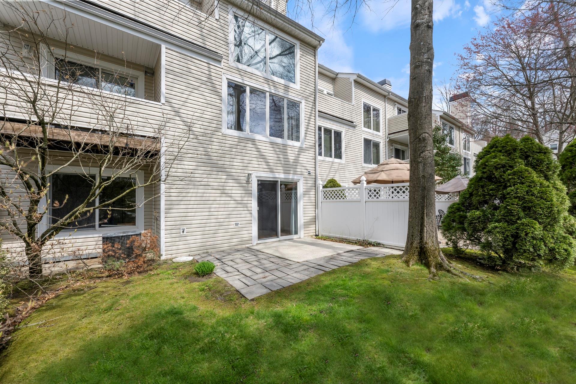 128 Winchester Drive, Yonkers, New York image 20