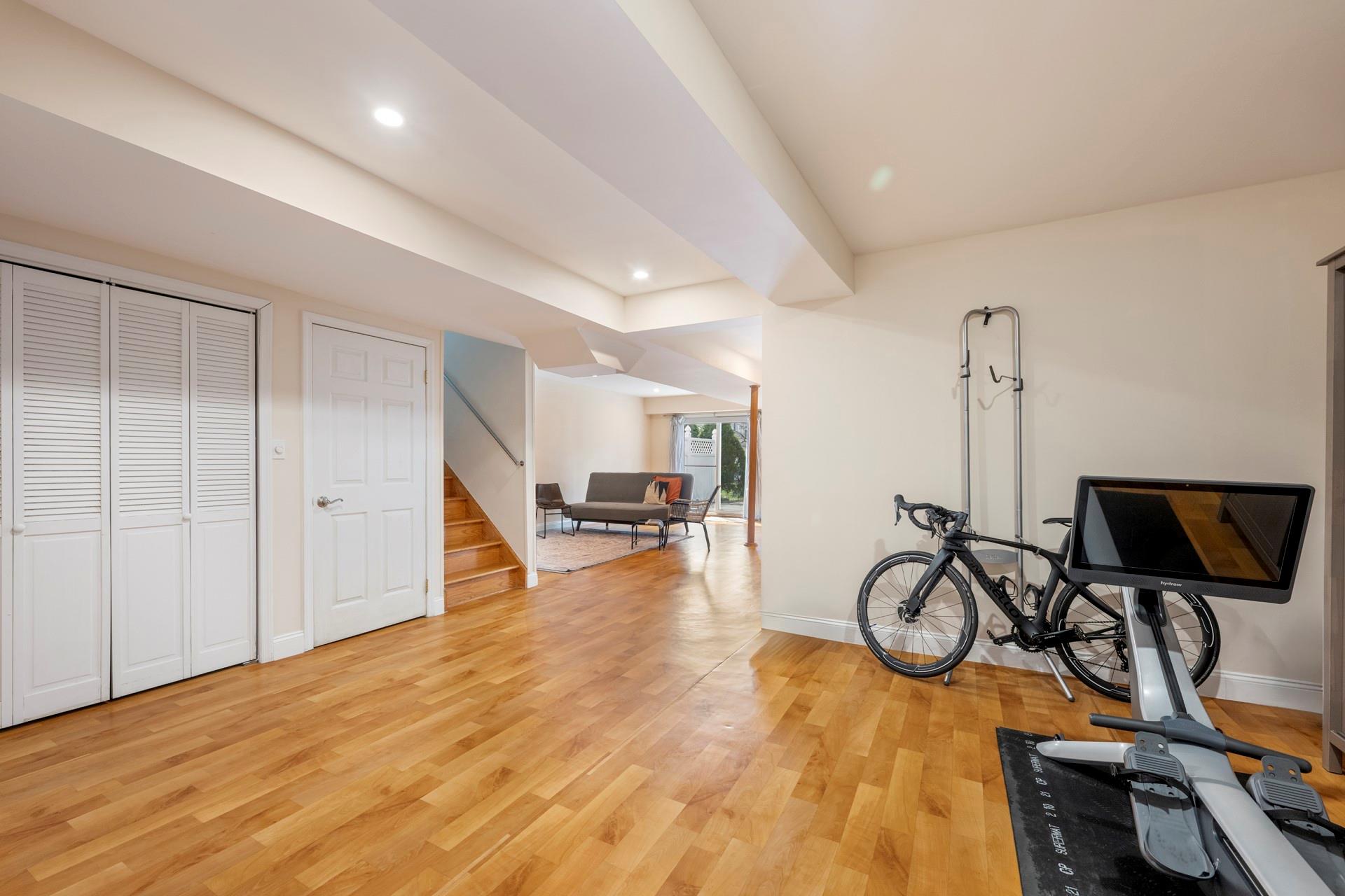128 Winchester Drive, Yonkers, New York image 18